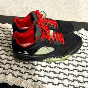 Men's CLOT x Air Jordan 5 Retro Low 'Jades size 10 men’s that glow in the dark